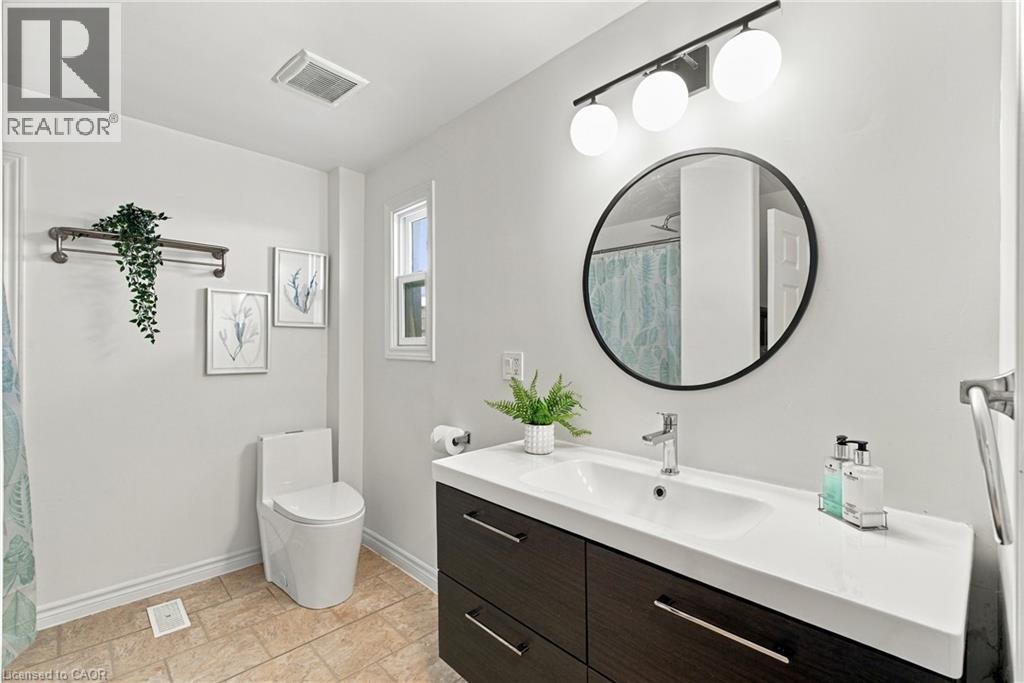 146 HOPE Avenue - 11