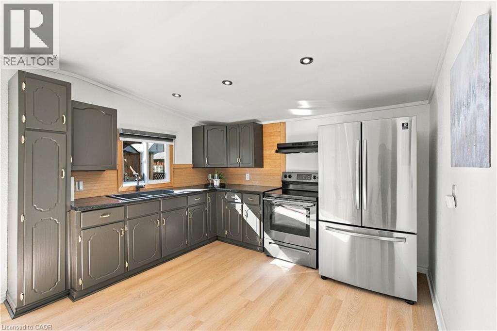 146 HOPE Avenue - 14
