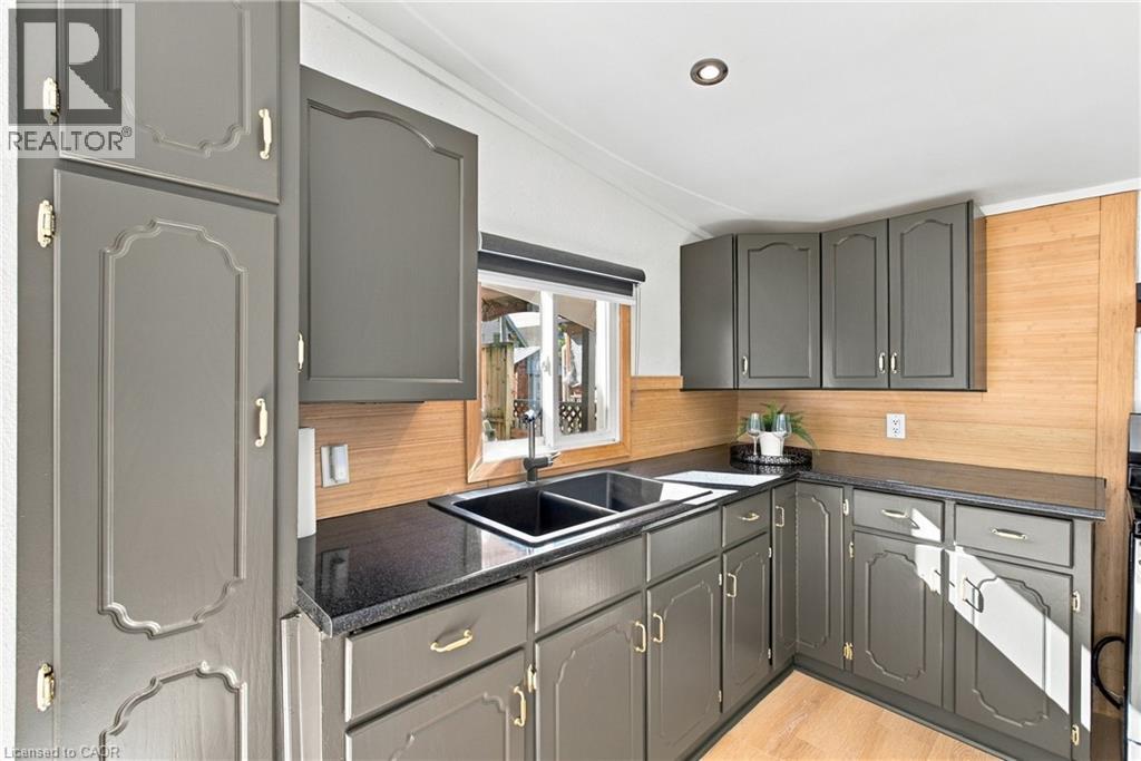 146 HOPE Avenue - 17