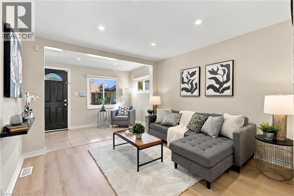 146 HOPE Avenue - 7