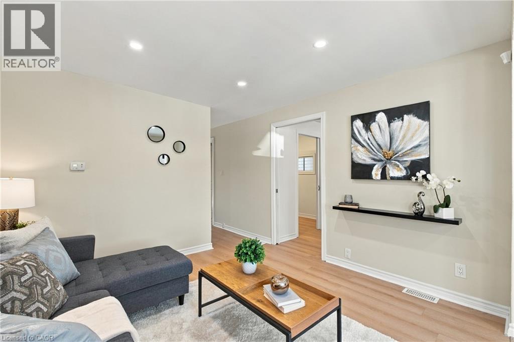 146 HOPE Avenue - 8