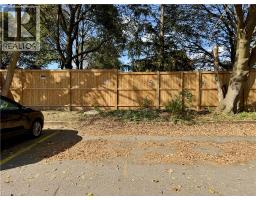 134 Jansen Avenue, Kitchener, ON N2A2L7 Photo 33