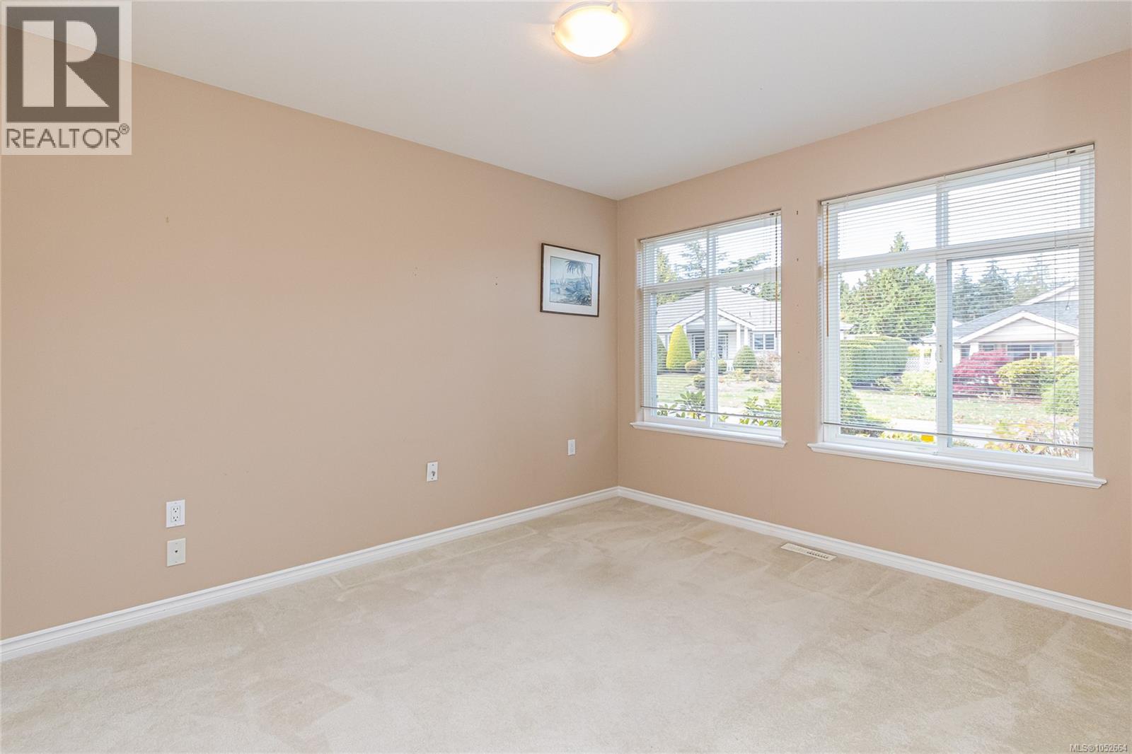 87 Bridgewater Lane, Parksville - Image 1