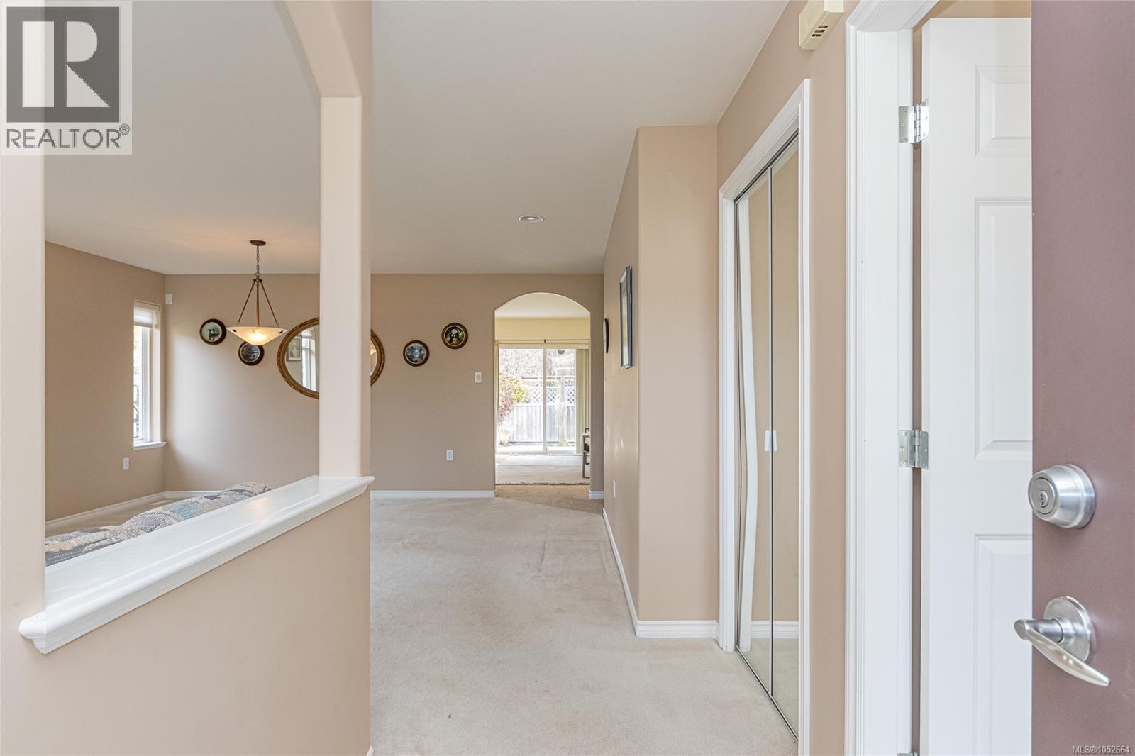 87 Bridgewater Lane, Parksville - Image 1