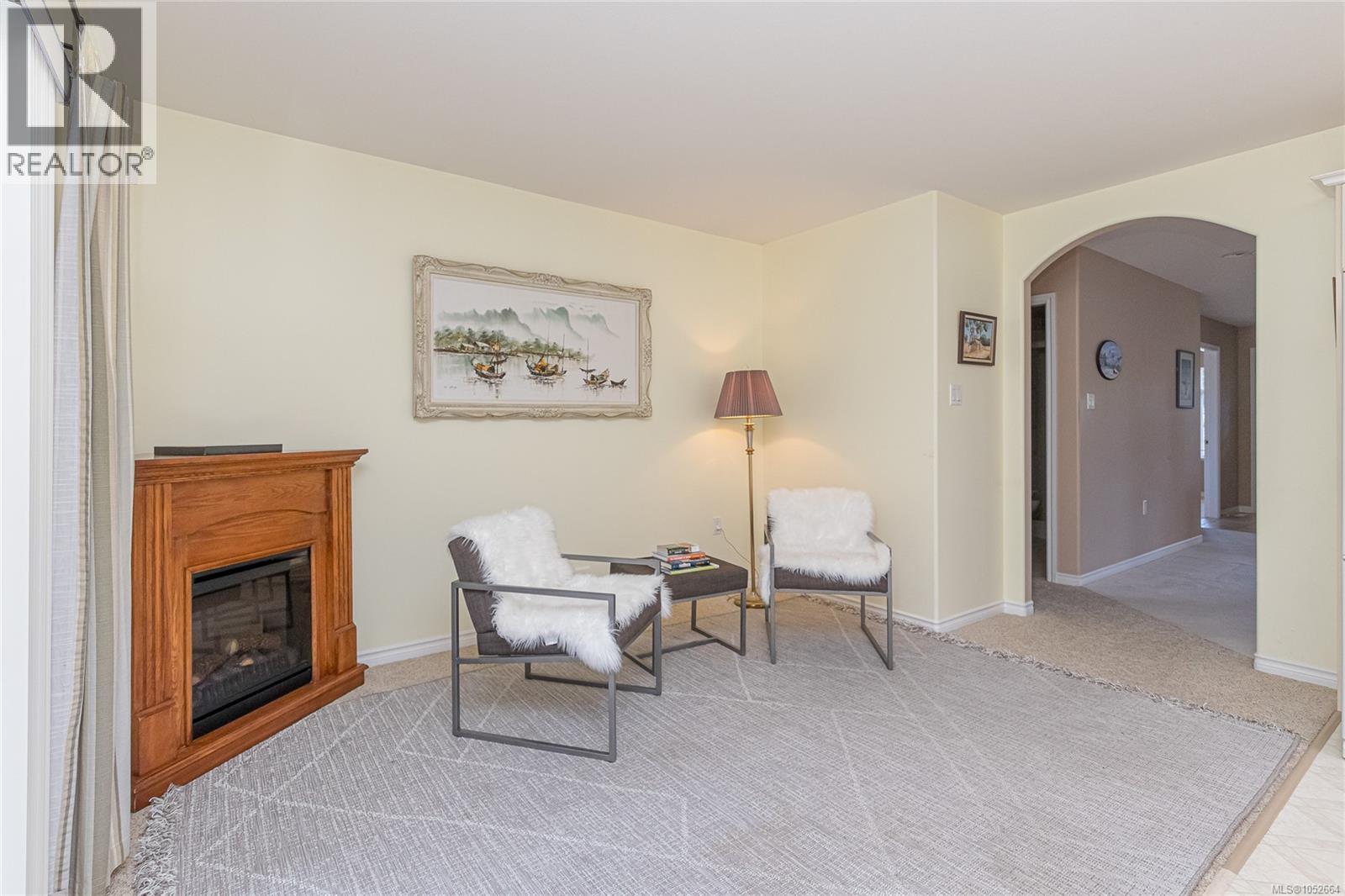 87 Bridgewater Lane, Parksville - Image 1