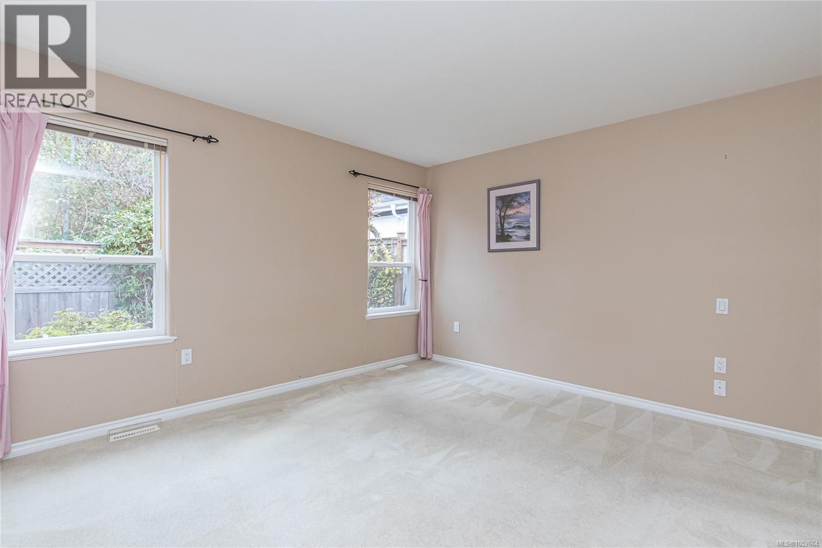 87 Bridgewater Lane, Parksville - Image 1