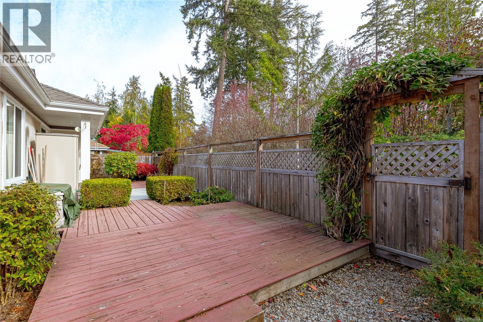 87 Bridgewater Lane, Parksville - Image 1