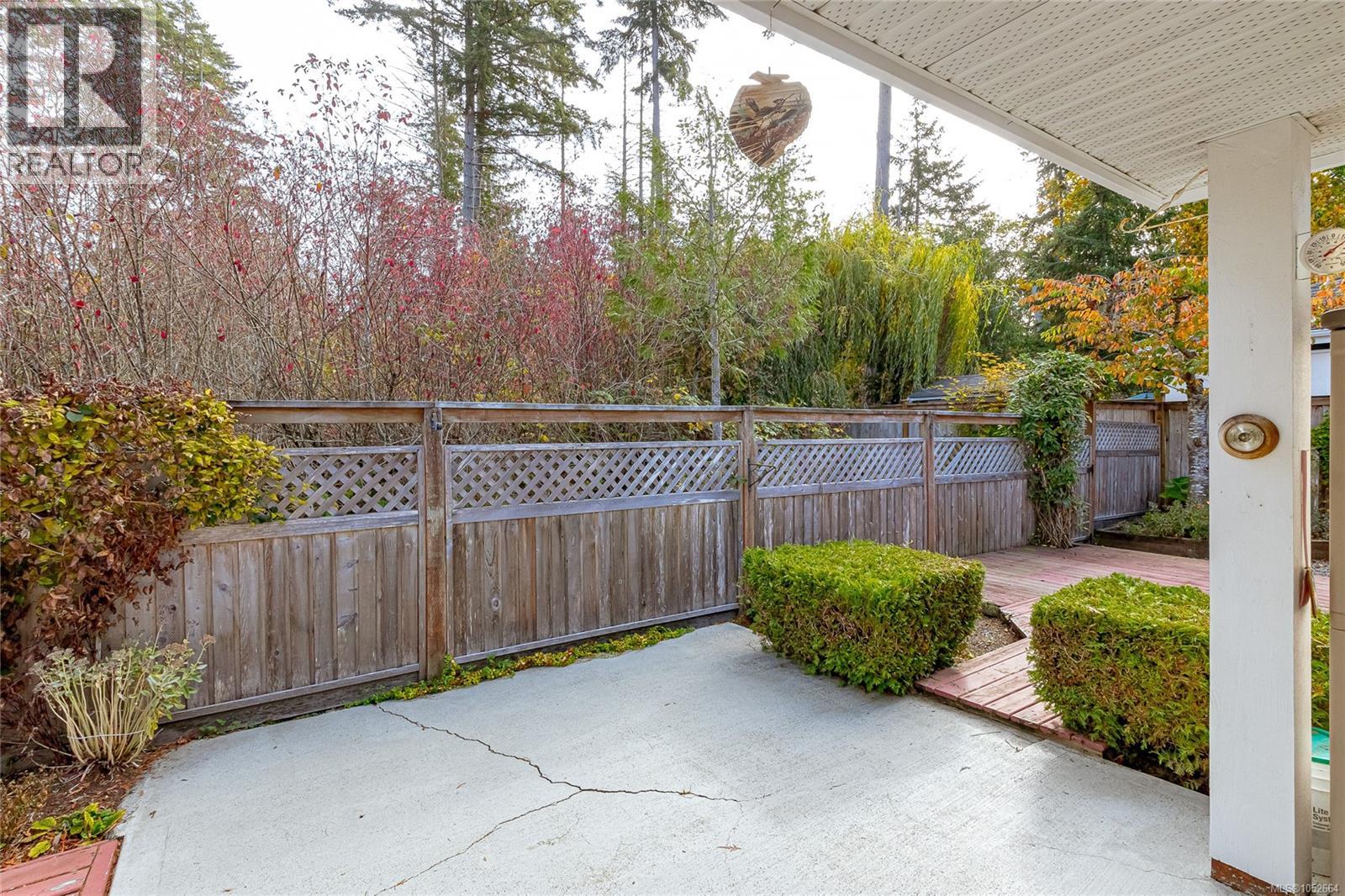 87 Bridgewater Lane, Parksville - Image 1
