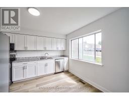 Th602 - 2012 Sheppard Avenue W, Toronto, ON M3N1A2 Photo 8