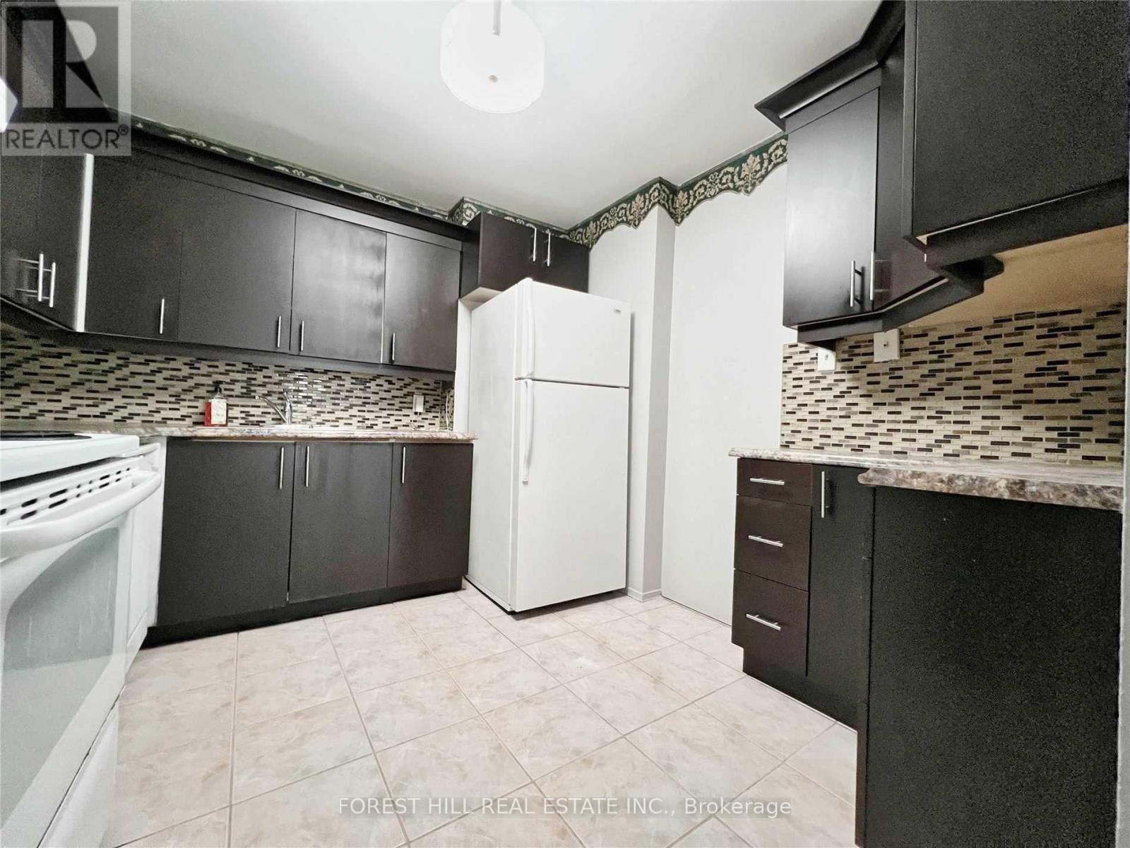 1506 - 3559 EGLINTON AVENUE, Toronto (Mount Dennis) — photo 2