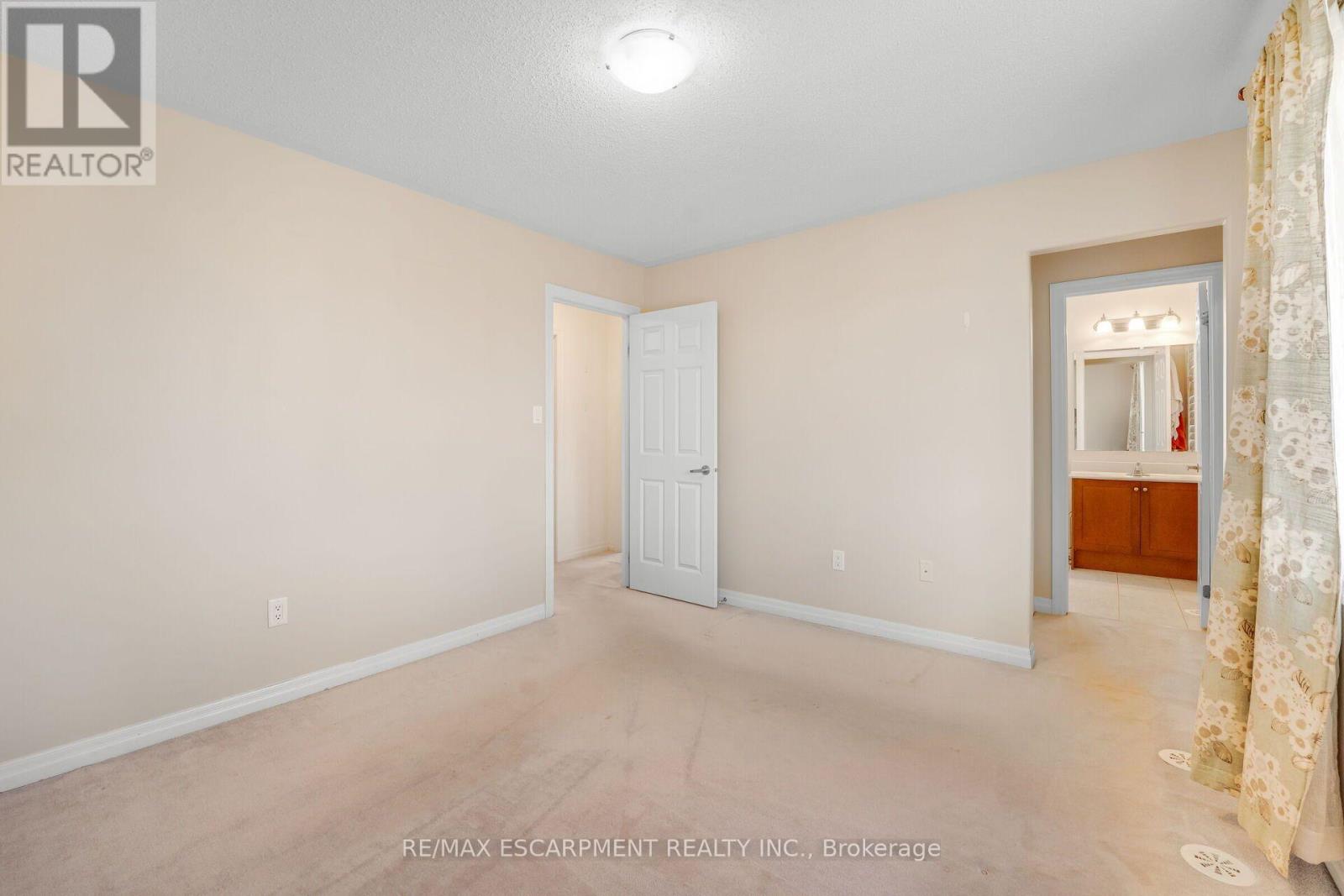 890 FOWLES COURT - 27