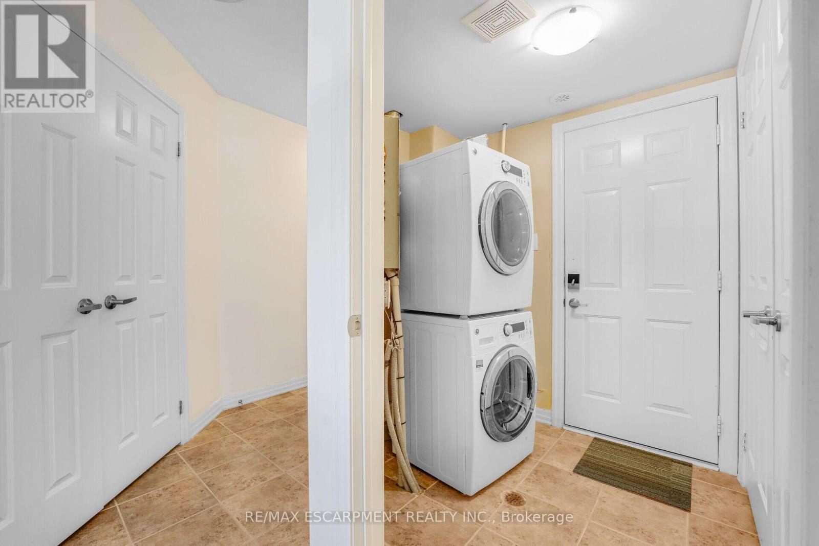 890 FOWLES COURT - 38