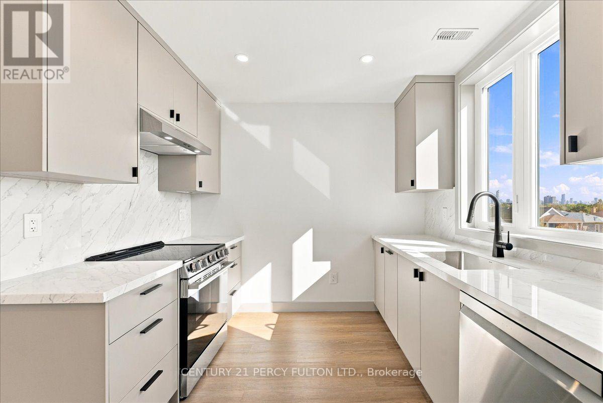3 - 113 HATHERLEY ROAD, Toronto (Caledonia-Fairbank) — photo 11