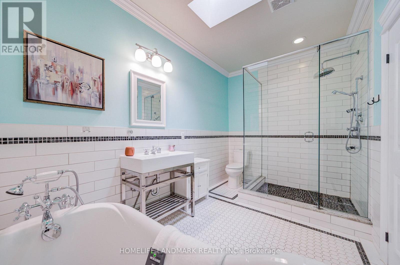668 GARTH STREET - 27