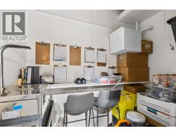2030 Matrix Crescent Unit# 11, Kelowna, BC V1V0G5 Photo 35