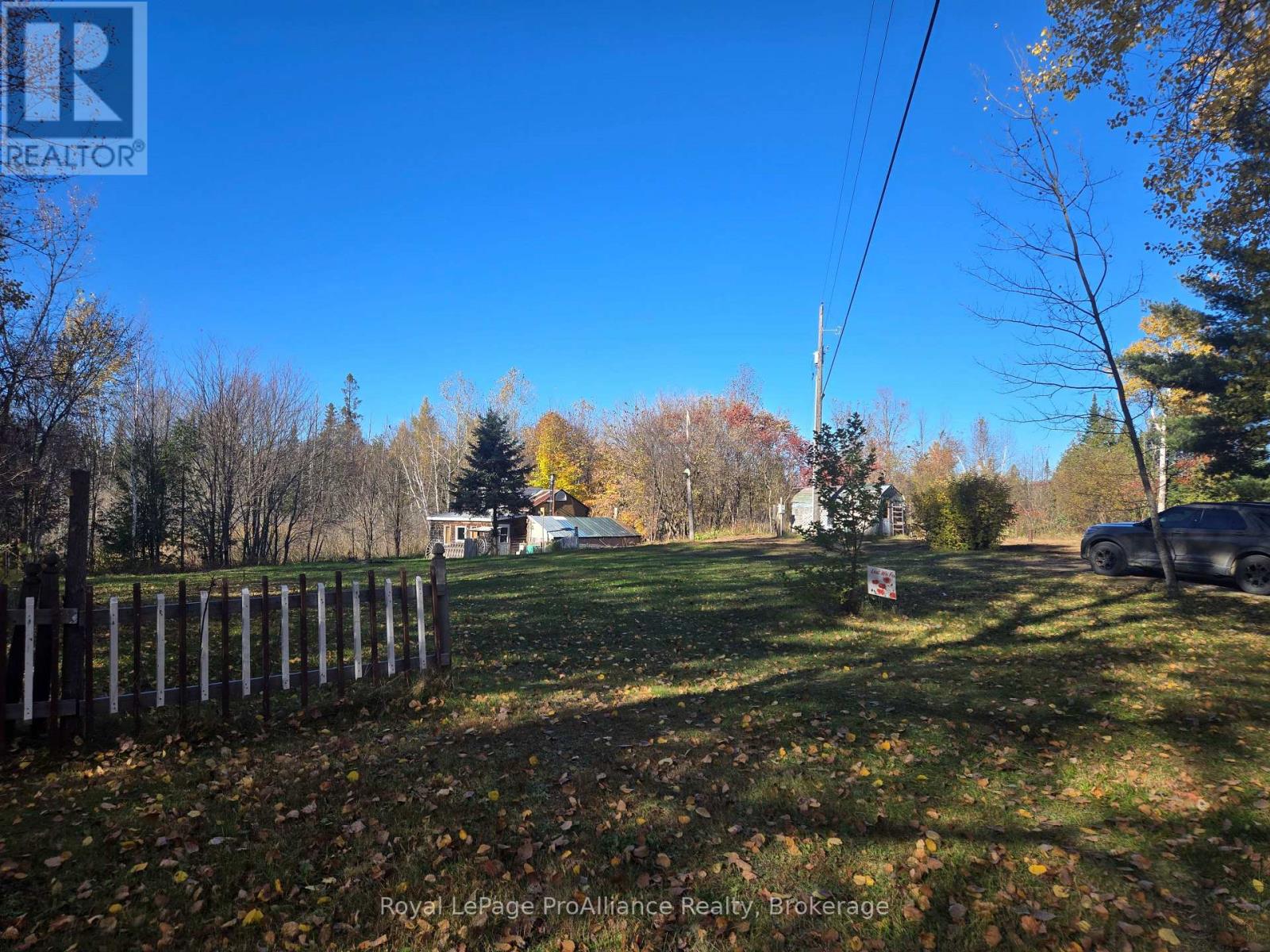 1394 Bordenwood photo 2