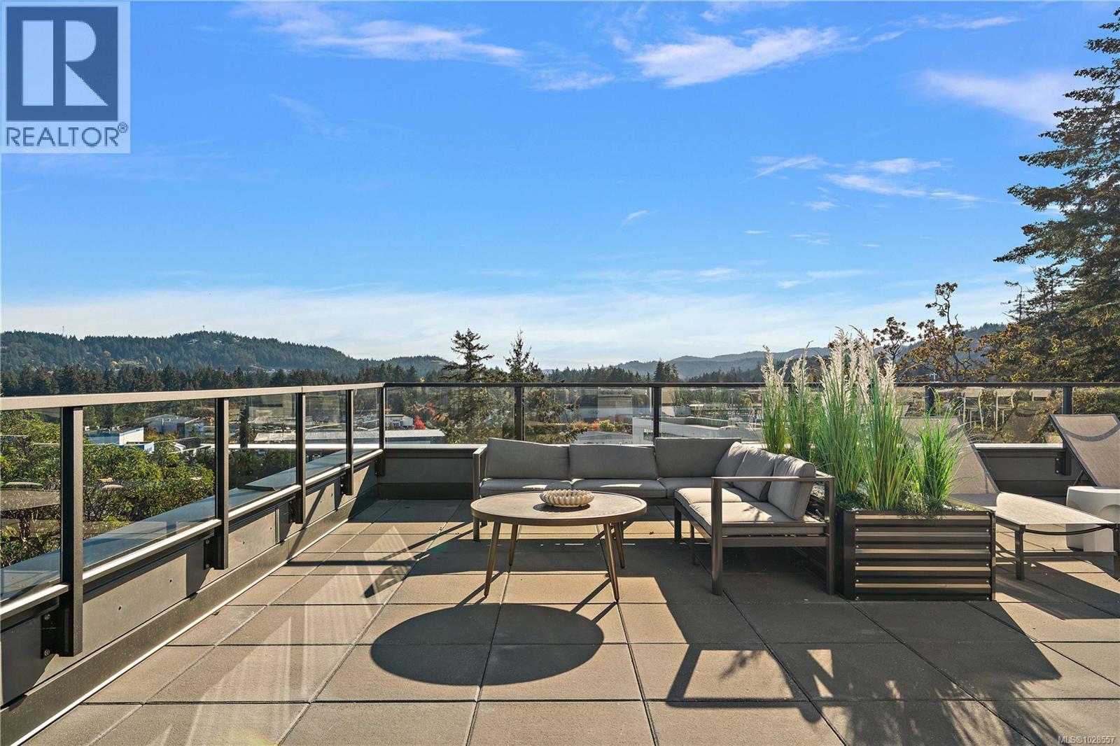 503 2881 Leigh Road, Langford