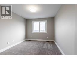 382 Canyon Meadows Road W, Lethbridge, AB T1K8E7 Photo 23