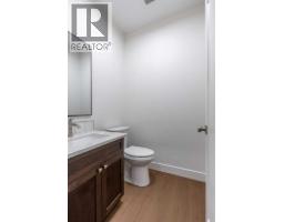 382 Canyon Meadows Road W, Lethbridge, AB T1K8E7 Photo 13