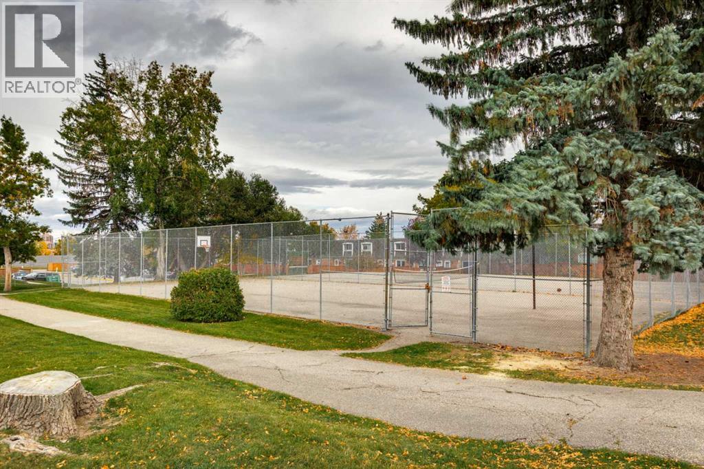 8, 330 Canterbury Drive SW, Calgary — photo 15