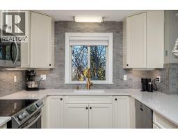 4pc Bathroom - 7364 L & A Road, Vernon, BC V1B3S6 Photo 11