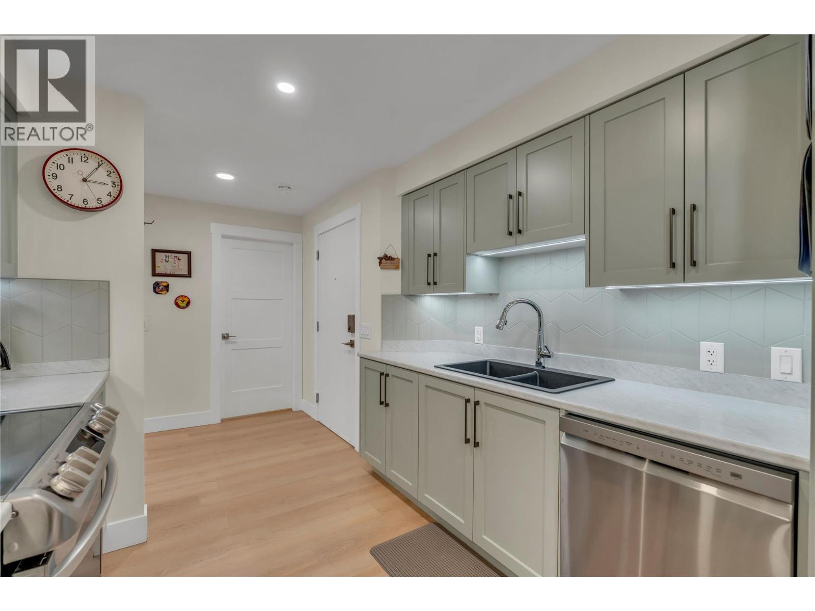 217 Elm Avenue Unit# 102, Penticton - Image 1