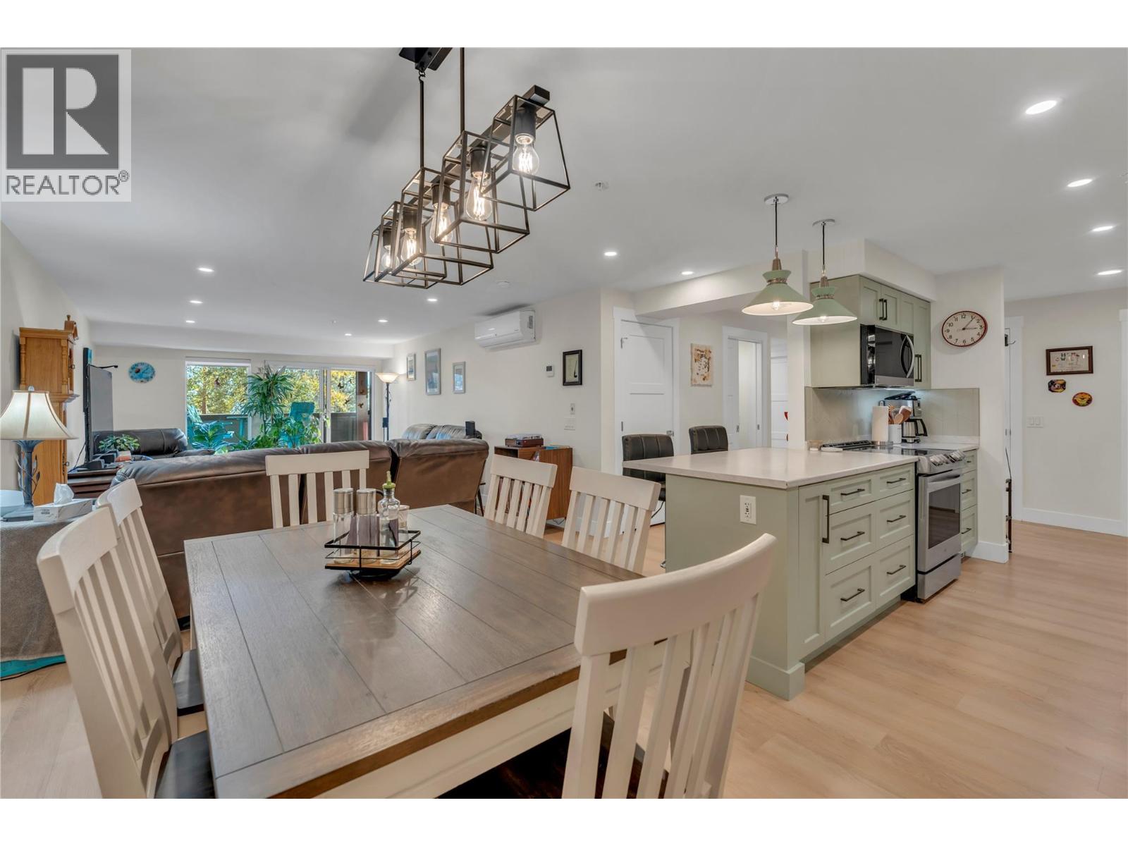 217 Elm Avenue Unit# 102, Penticton - Image 1