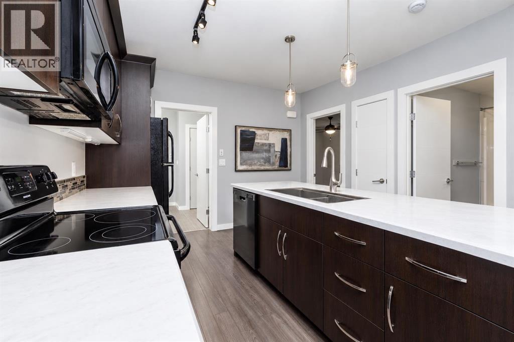 Listing photo – 518 Oak Street S, Springbrook