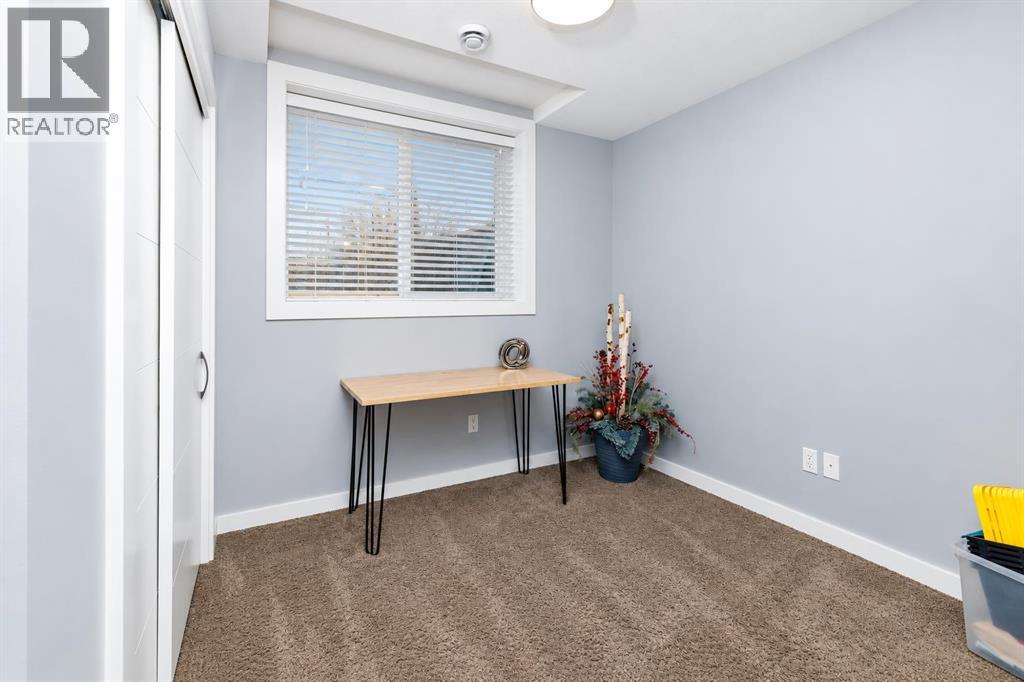 Listing photo – 518 Oak Street S, Springbrook