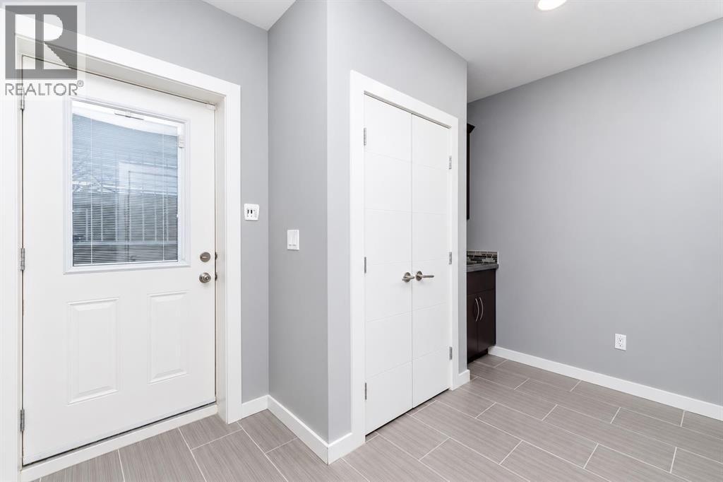 Listing photo – 518 Oak Street S, Springbrook