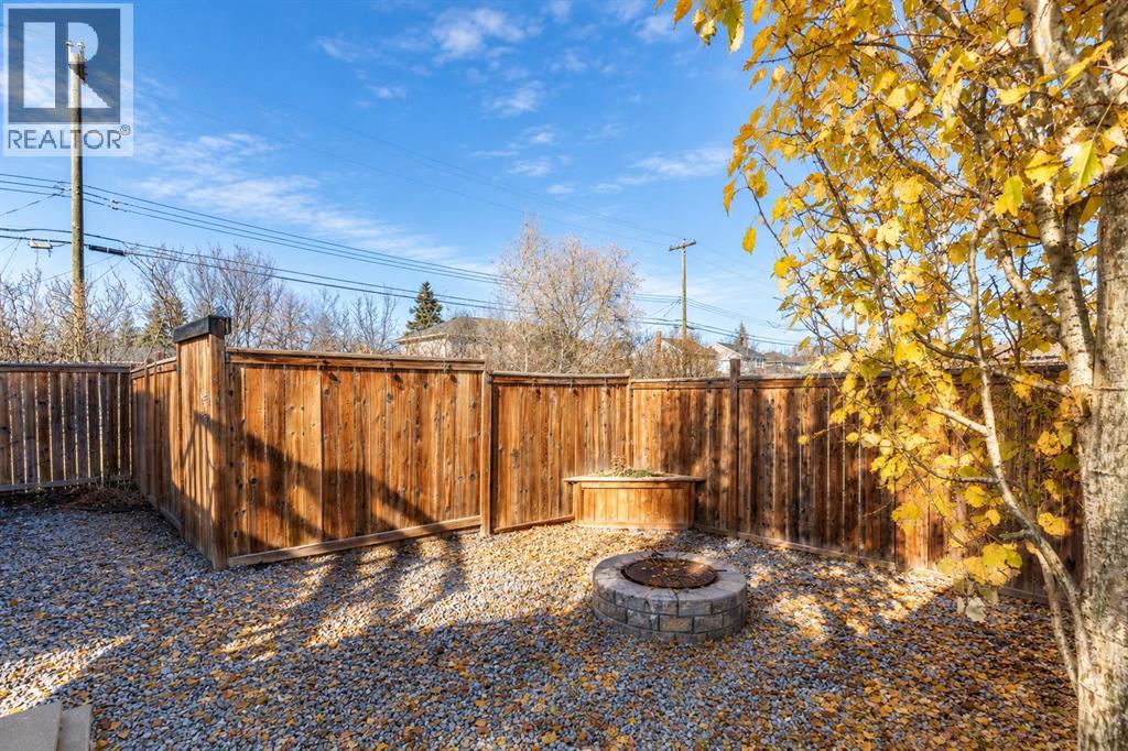 Listing photo – 518 Oak Street S, Springbrook