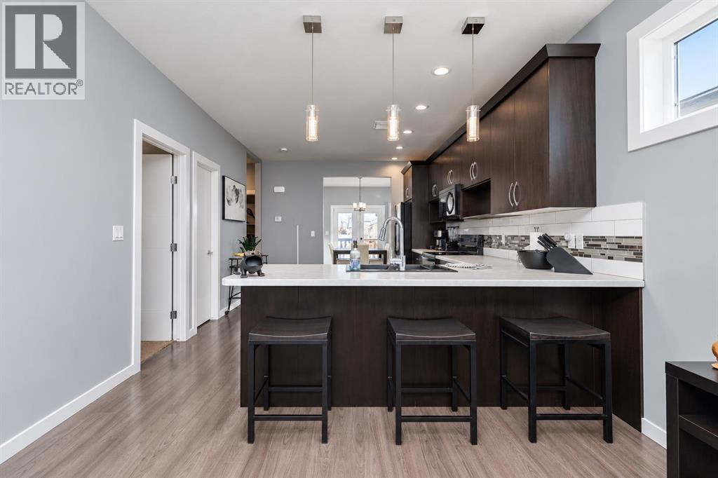 Listing photo – 518 Oak Street S, Springbrook