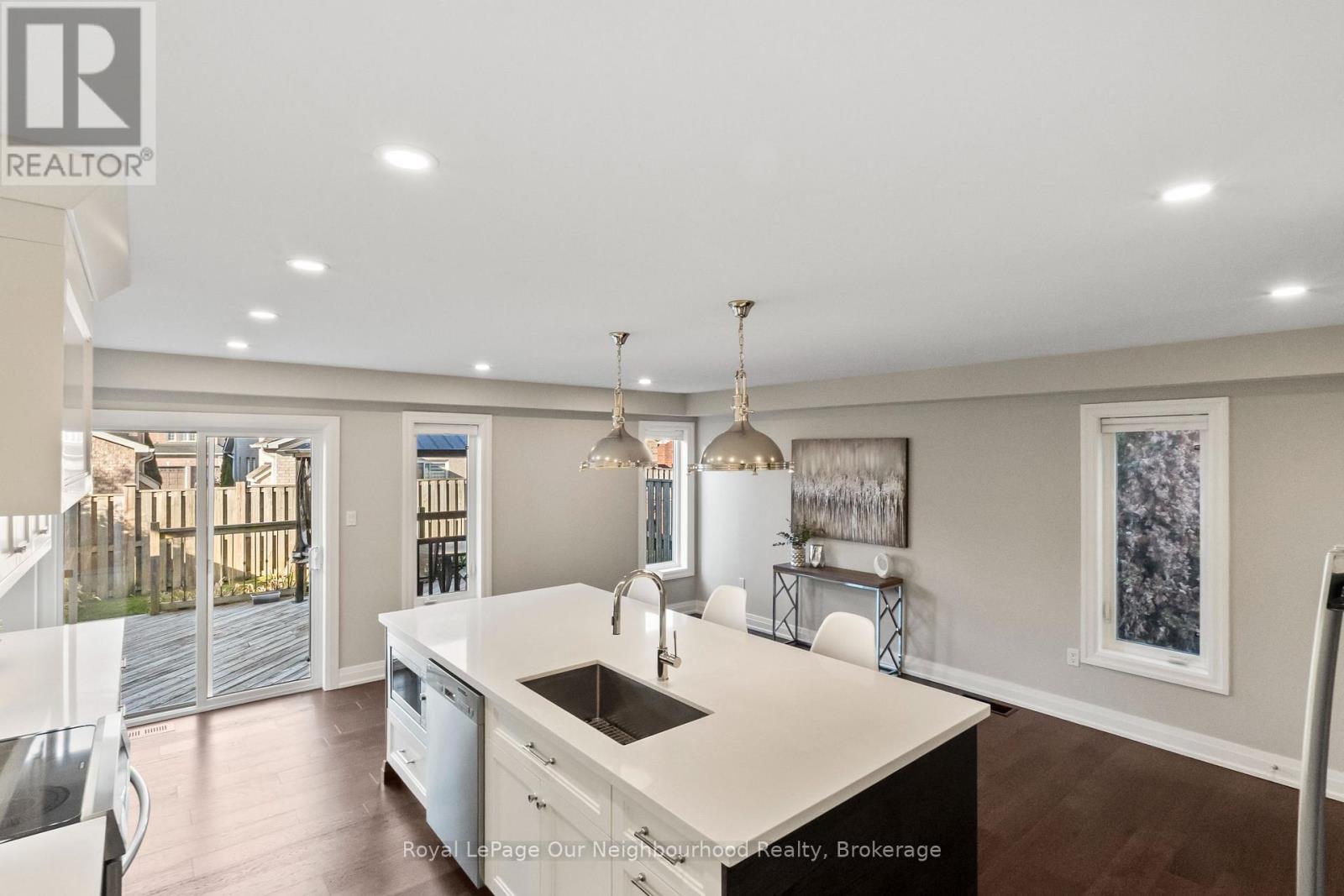 16 Bettina Place, Whitby, ON photo 14