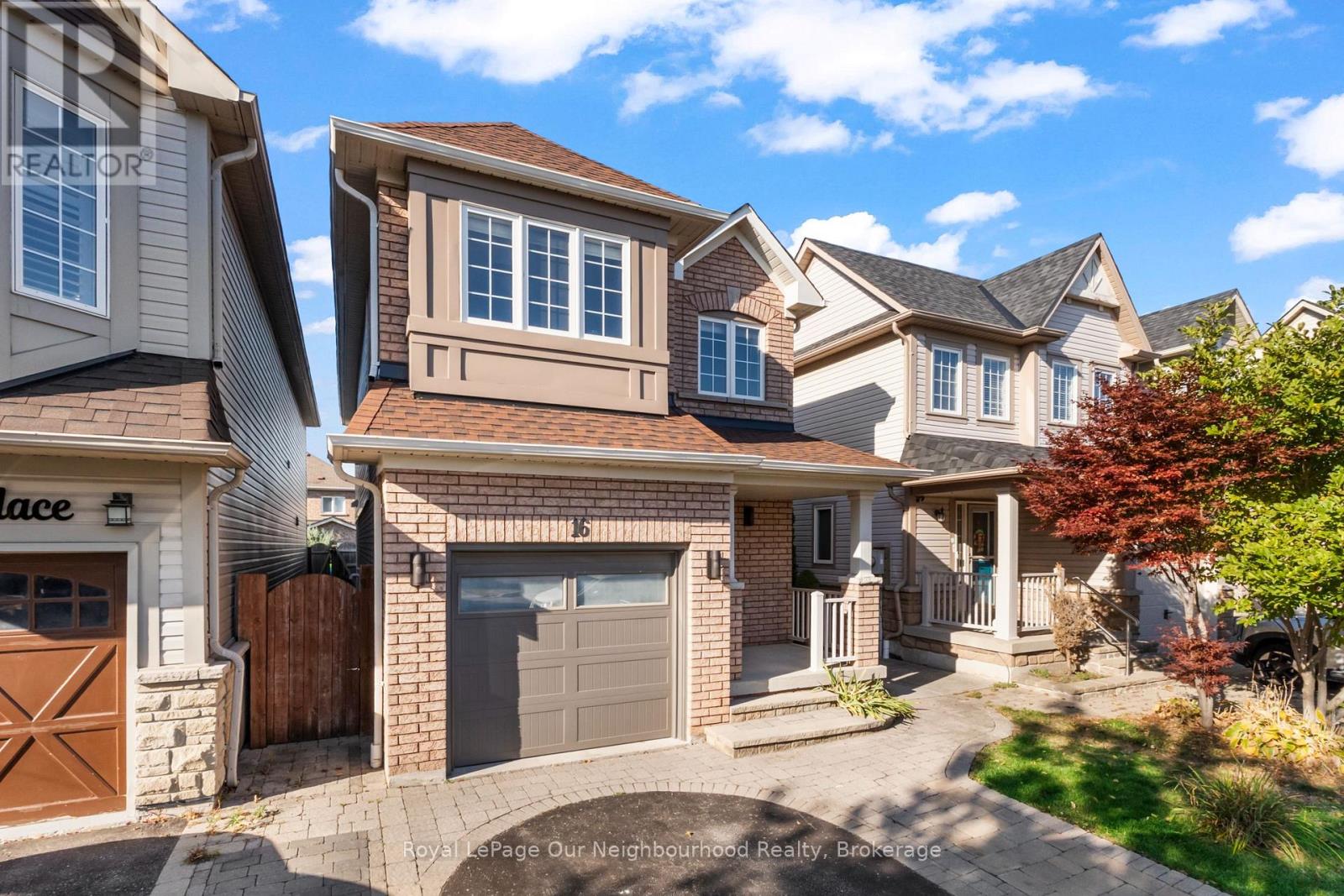 16 Bettina Place, Whitby, ON photo 3