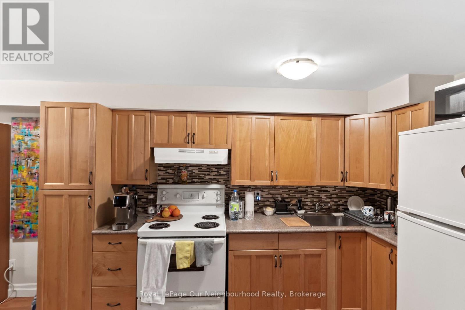 16 Bettina Place, Whitby, ON photo 36