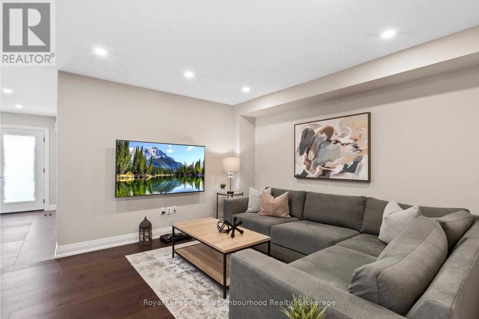 16 Bettina Place, Whitby, ON photo 9