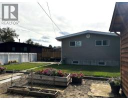 Storage - 4923 52 Avenue, Taber, AB T1G1H6 Photo 10