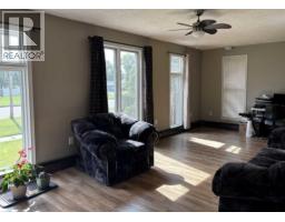 4923 52 Avenue, Taber, AB T1G1H6 Photo 24