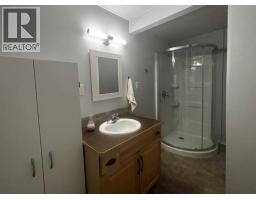 4923 52 Avenue, Taber, AB T1G1H6 Photo 43