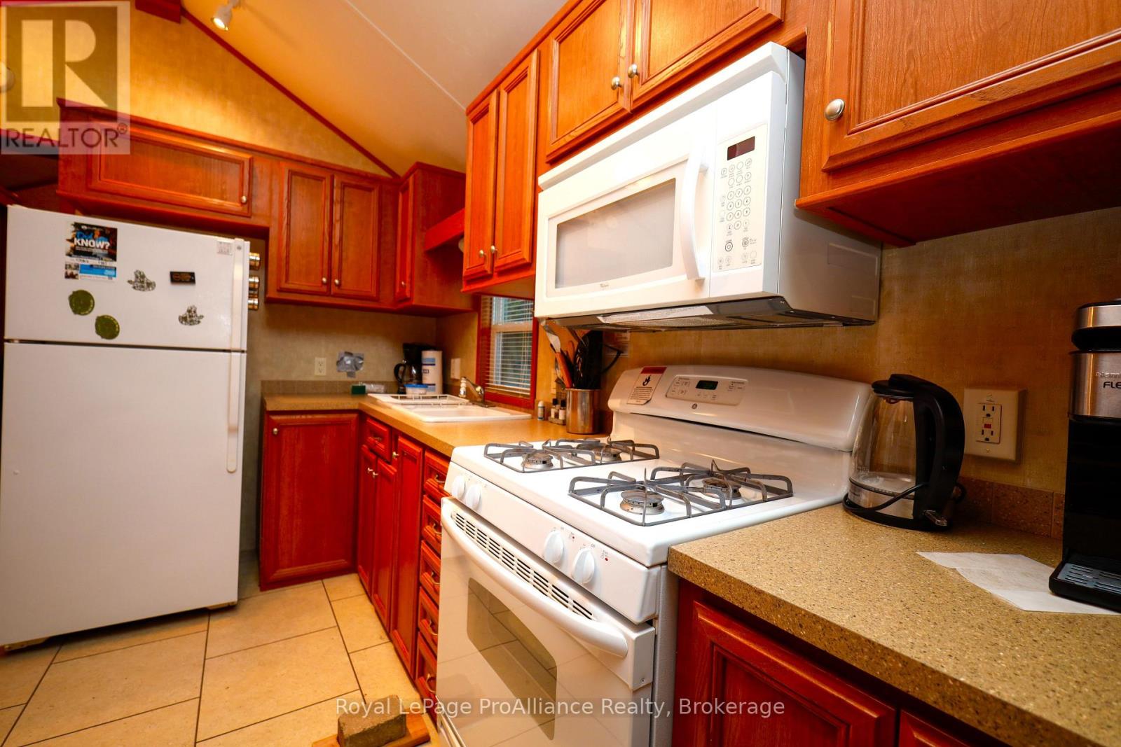 Bayside Lane, Prince Edward County, ON photo 10
