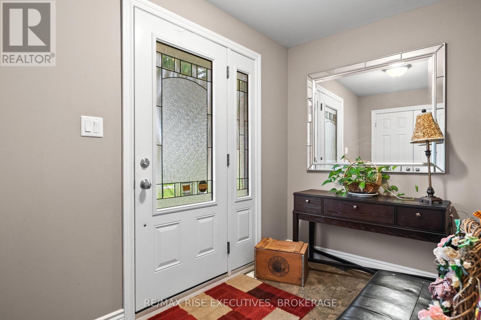 256 Palmer photo 3