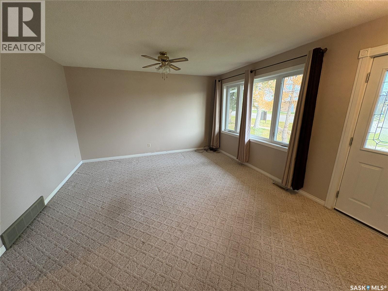 307 Carl AVENUE E, Langenburg — photo 16