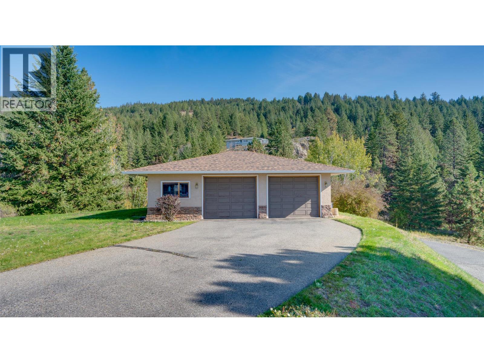 3200 Greenwood Road, Vernon - Image 1