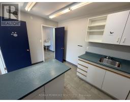 3261 Petawawa Boulevard, Petawawa, ON K8H1X8 Photo 8