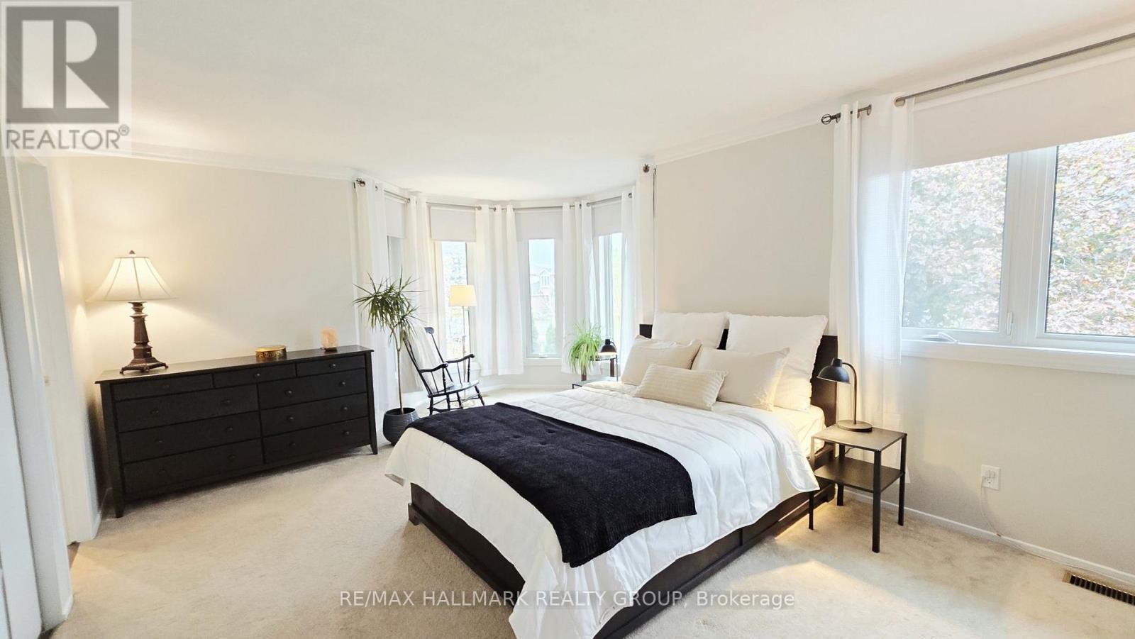 Homes for Sale in Ottawa – 40 HUNTSMAN CRESCENT – By Peter Sagos - Image 16