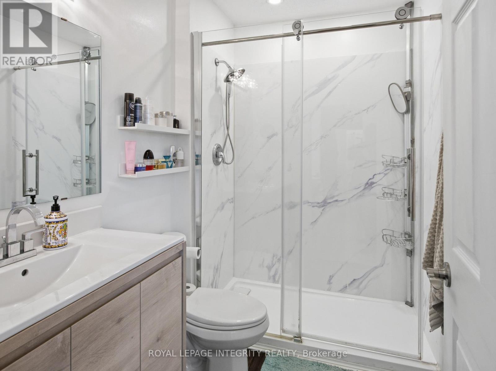 Spa-like ensuite with glass shower