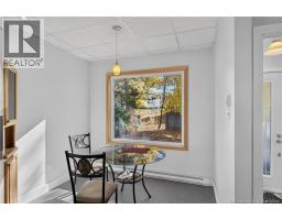28 Dufferin Street, photo 12