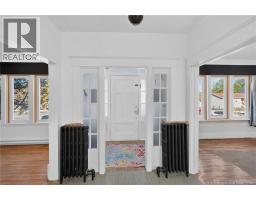 28 Dufferin Street, photo 2