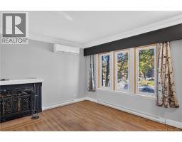 28 Dufferin Street, photo 5