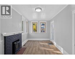 28 Dufferin Street, photo 9